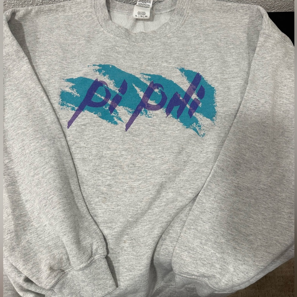 Pi Beta Phi Vintage Crewneck - Size XL